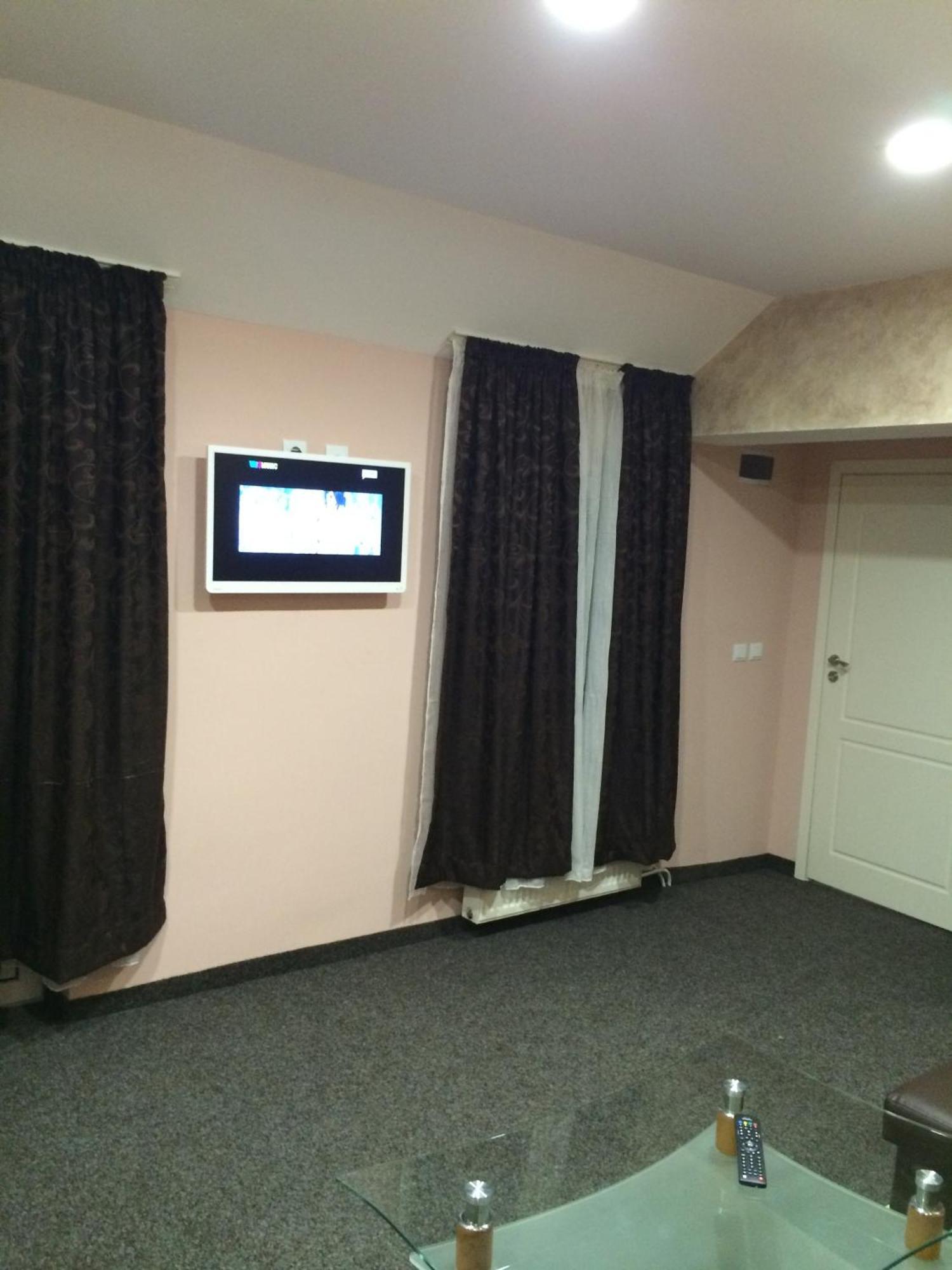 Hotel Edona